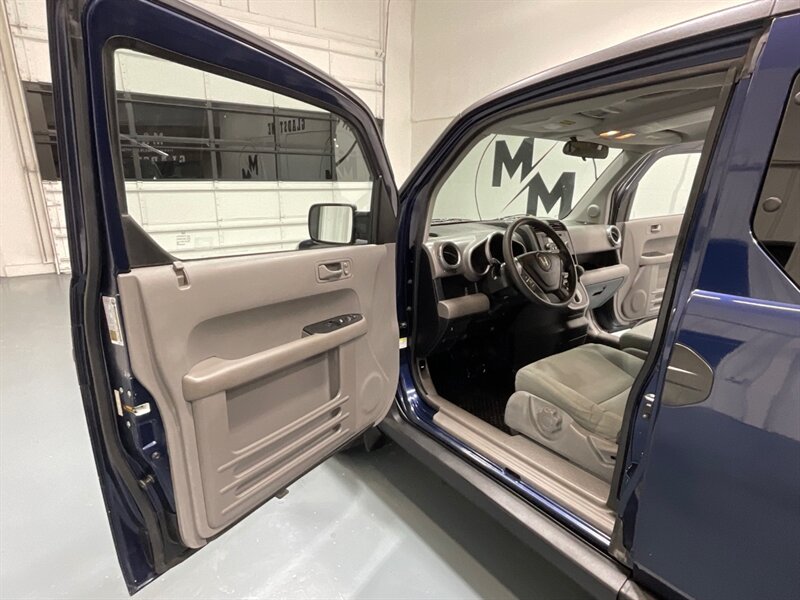 2010 Honda Element EX Sport Utility AWD / NEW TIRES / ZERO RUST / Towing Pkg - Photo 31 - Gladstone, OR 97027