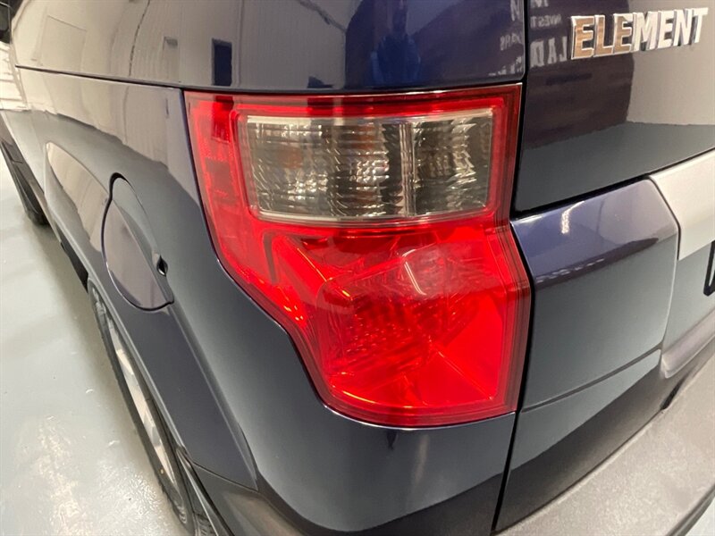 2010 Honda Element EX Sport Utility AWD / NEW TIRES / ZERO RUST / Towing Pkg - Photo 28 - Gladstone, OR 97027