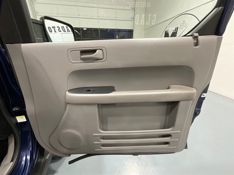 2010 Honda Element EX Sport Utility AWD / NEW TIRES / ZERO RUST / Towing Pkg - Photo 33 - Gladstone, OR 97027