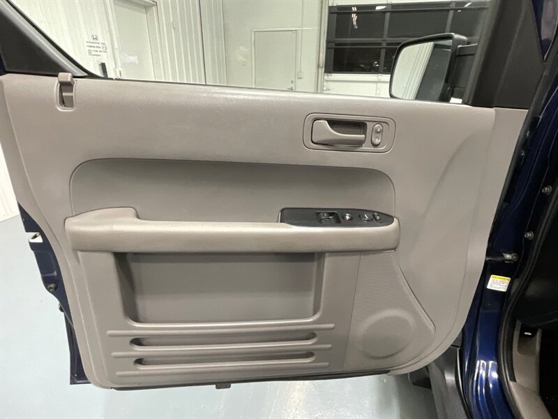 2010 Honda Element EX Sport Utility AWD / NEW TIRES / ZERO RUST / Towing Pkg - Photo 32 - Gladstone, OR 97027