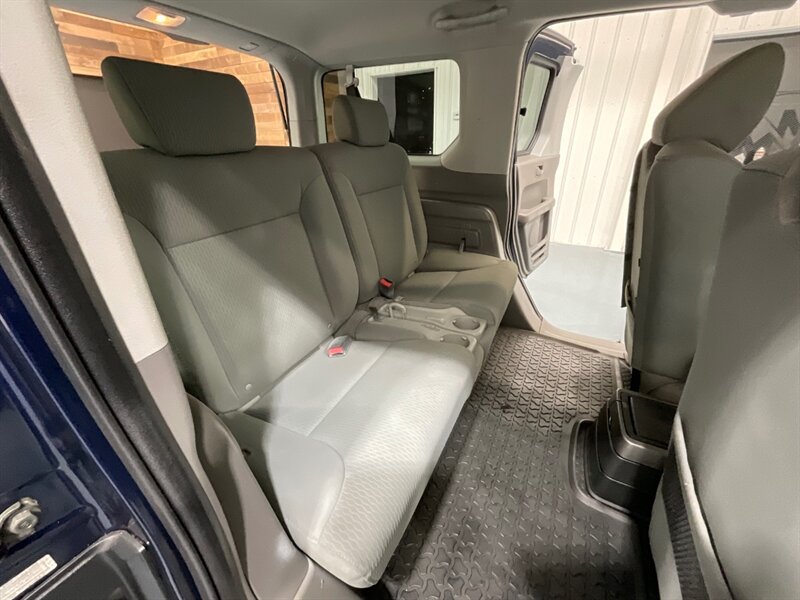 2010 Honda Element EX Sport Utility AWD / NEW TIRES / ZERO RUST / Towing Pkg - Photo 14 - Gladstone, OR 97027