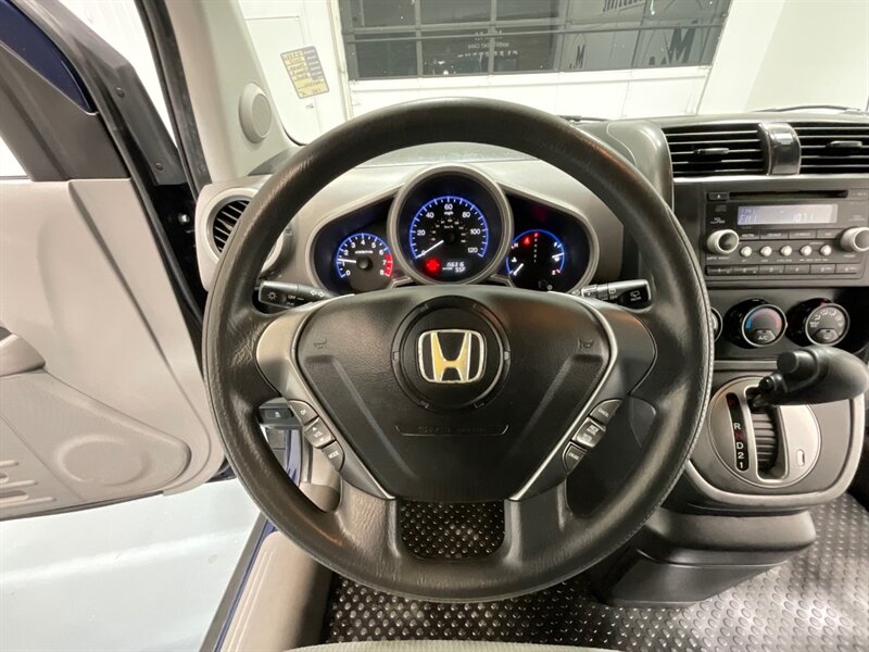 2010 Honda Element EX Sport Utility AWD / NEW TIRES / ZERO RUST / Towing Pkg - Photo 19 - Gladstone, OR 97027