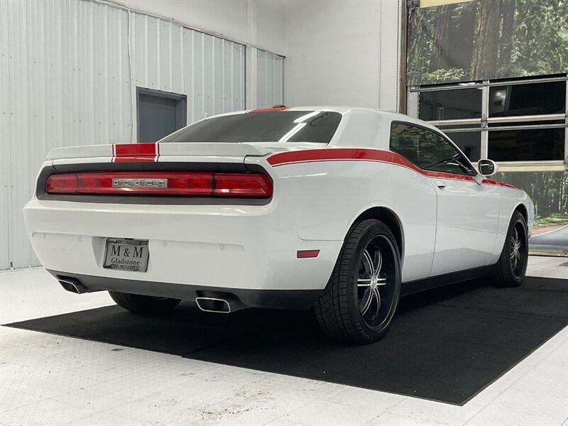 2014 Dodge Challenger Rallye Redline Coupe  / 3.6L V6 / Leather / Navi  / Leather & Heated Seats / Sunroof / SOUND GROUP / SHARP & CLEAN !! - Photo 7 - Gladstone, OR 97027