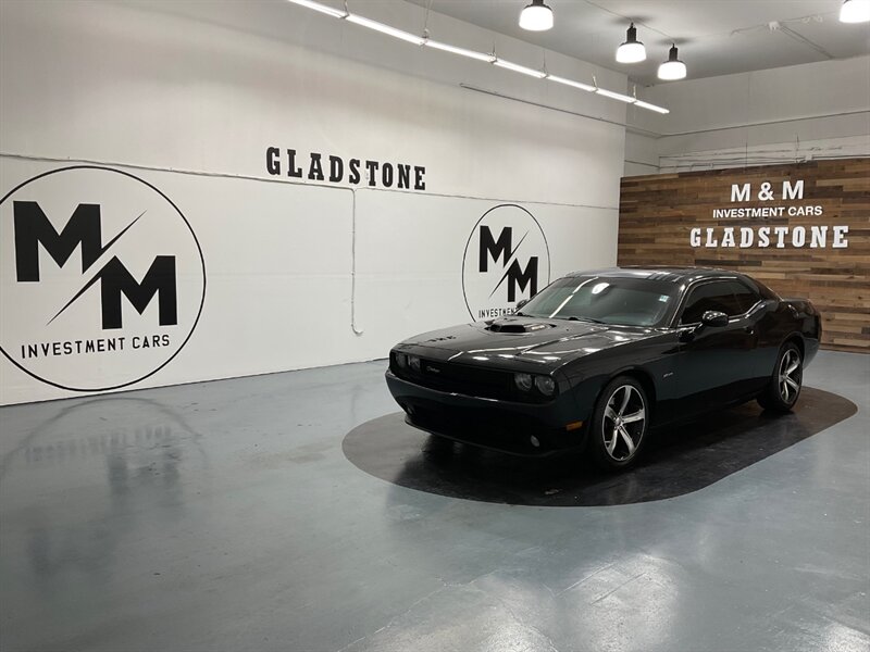 2014 Dodge Challenger R/T Shaker Package Coupe / 5.7L V8 HEMI / 6-SPEED  / ONLY 62,000 MILES - Photo 52 - Gladstone, OR 97027