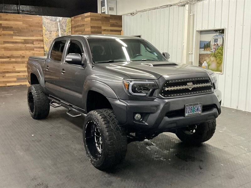 2014 Toyota Tacoma V6 4x4 SR5 SPORT PACKAGE / 6 " LIFT / SHARP CLEAN  CUSTOM BUILT / GRILL / LIFT / WHEELS TIRES CLEAN TRUCK - Photo 2 - Gladstone, OR 97027