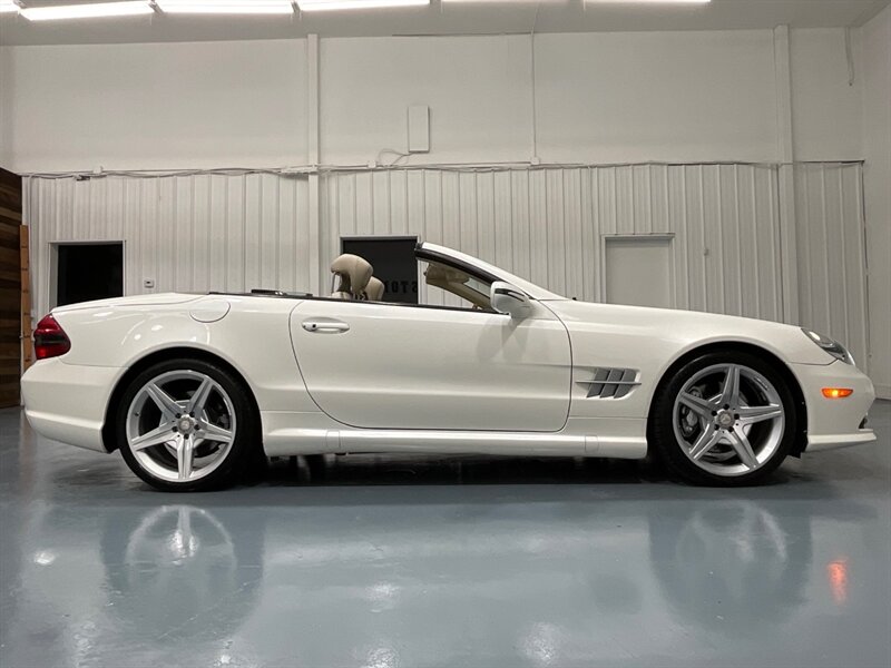 2012 Mercedes-Benz SL 550 Roadster Convertible / 5.5L V8 / 72K MILES  / Leather w. Heated & Cooled Seats - Photo 10 - Gladstone, OR 97027