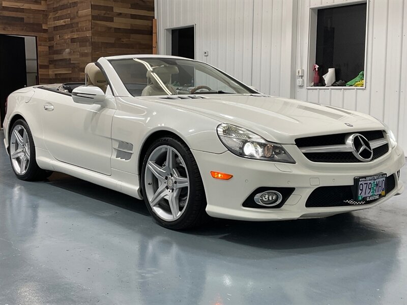 2012 Mercedes-Benz SL 550 Roadster Convertible / 5.5L V8 / 72K MILES  / Leather w. Heated & Cooled Seats - Photo 22 - Gladstone, OR 97027