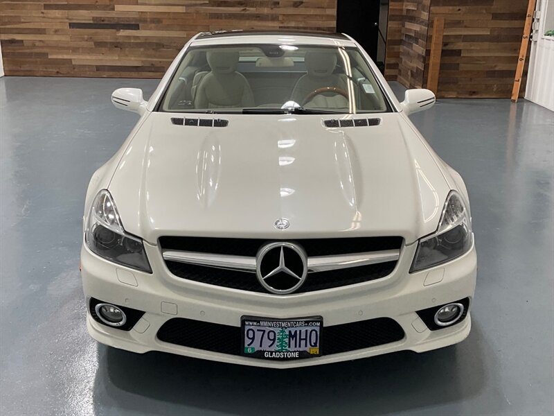 2012 Mercedes-Benz SL 550 Roadster Convertible / 5.5L V8 / 72K MILES  / Leather w. Heated & Cooled Seats - Photo 5 - Gladstone, OR 97027