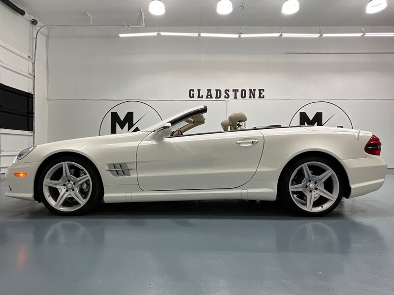 2012 Mercedes-Benz SL 550 Roadster Convertible / 5.5L V8 / 72K MILES  / Leather w. Heated & Cooled Seats - Photo 9 - Gladstone, OR 97027