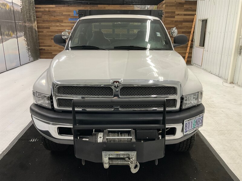 2001 Dodge Ram 2500 2-Door 4X4 / 5.9L DIESEL / 6-SPEED / TILT UP BED  / 1-OWNER LOCAL OREGON TRUCK / RUST FREE / FLAT BED TILT UP / STANDARD CAB / 158,000 MILES - Photo 6 - Gladstone, OR 97027