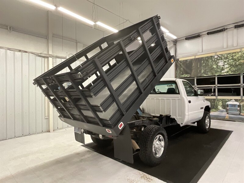 2001 Dodge Ram 2500 2-Door 4X4 / 5.9L DIESEL / 6-SPEED / TILT UP BED  / 1-OWNER LOCAL OREGON TRUCK / RUST FREE / FLAT BED TILT UP / STANDARD CAB / 158,000 MILES - Photo 8 - Gladstone, OR 97027