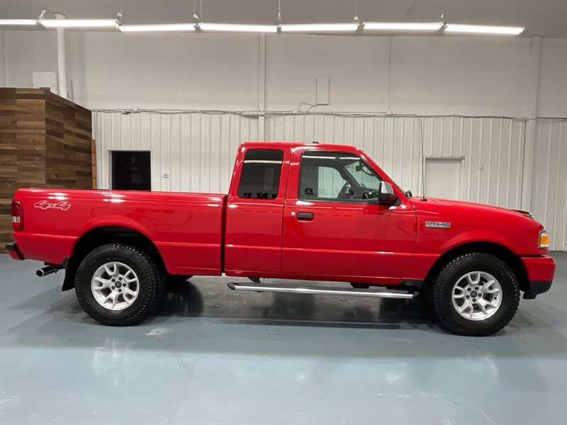 2010 Ford Ranger XLT Super Cab 4Dr 4X4 / 4.0L V6 / 5-SPEED MANUAL  / LOCAL OREGON TRUCK / ZERO RUST / Towing Pkg / Power Package Options - Photo 4 - Gladstone, OR 97027