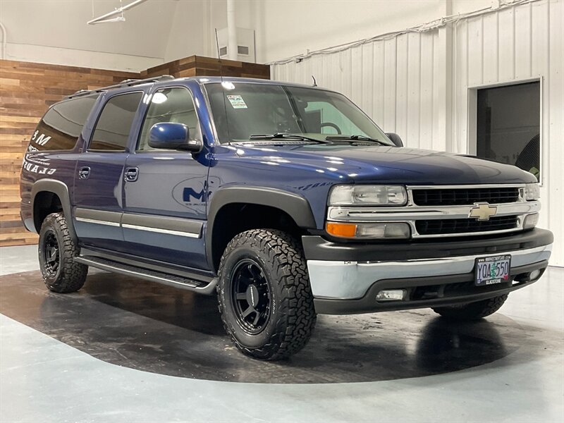 2002 Chevrolet Suburban 2500 LT 4X4 / 8.1L V8 / Leather / LOCAL / Sunroof  / ZERO RUST / 3RD ROW SEAT - Photo 57 - Gladstone, OR 97027