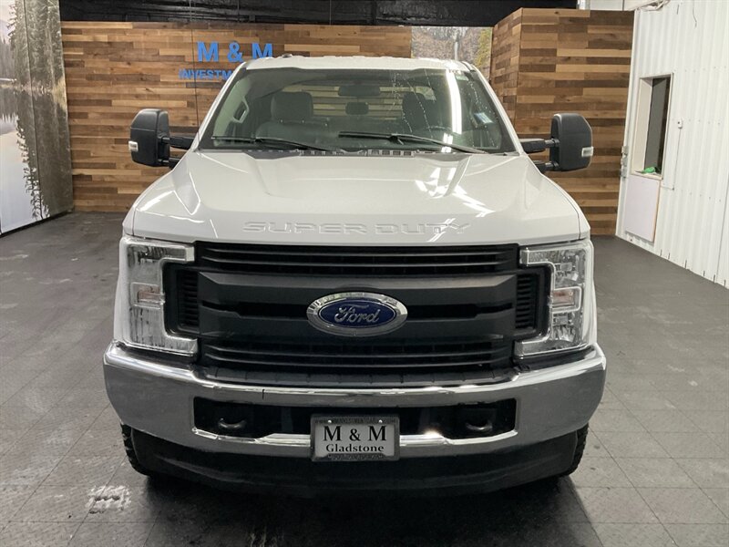 2018 Ford F-250 XL Crew Cab 4X4 / 6.7L DIESEL / 1-OWNER / FLAT BED  BRAND NEW 35 " MUD TIRES - Photo 5 - Gladstone, OR 97027