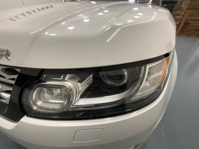 2016 Land Rover Range Rover Sport HSE Sport Utility AWD / V6 Supercharged 3.0L / Panoramic Sunroof / Blind Spot Alert / Heated Leather Seats / Upgraded Black Wheels - Photo 27 - Gladstone, OR 97027