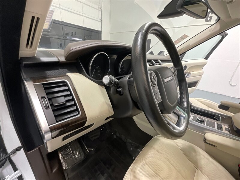 2016 Land Rover Range Rover Sport HSE Sport Utility AWD / V6 Supercharged 3.0L / Panoramic Sunroof / Blind Spot Alert / Heated Leather Seats / Upgraded Black Wheels - Photo 35 - Gladstone, OR 97027
