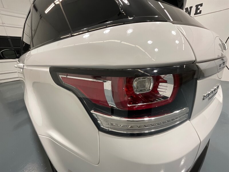 2016 Land Rover Range Rover Sport HSE Sport Utility AWD / V6 Supercharged 3.0L / Panoramic Sunroof / Blind Spot Alert / Heated Leather Seats / Upgraded Black Wheels - Photo 29 - Gladstone, OR 97027