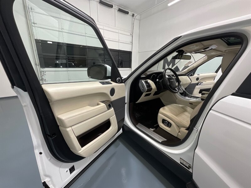2016 Land Rover Range Rover Sport HSE Sport Utility AWD / V6 Supercharged 3.0L / Panoramic Sunroof / Blind Spot Alert / Heated Leather Seats / Upgraded Black Wheels - Photo 45 - Gladstone, OR 97027