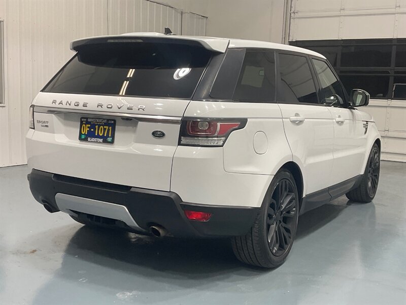 2016 Land Rover Range Rover Sport HSE Sport Utility AWD / V6 Supercharged 3.0L / Panoramic Sunroof / Blind Spot Alert / Heated Leather Seats / Upgraded Black Wheels - Photo 8 - Gladstone, OR 97027