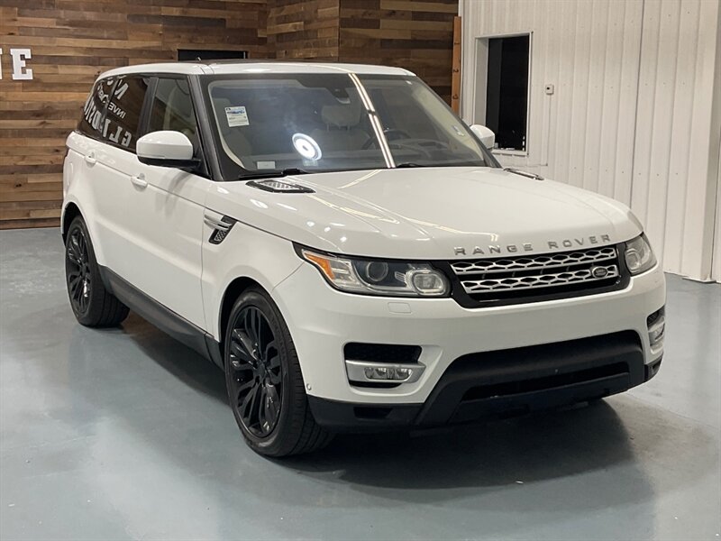 2016 Land Rover Range Rover Sport HSE Sport Utility AWD / V6 Supercharged 3.0L / Panoramic Sunroof / Blind Spot Alert / Heated Leather Seats / Upgraded Black Wheels - Photo 2 - Gladstone, OR 97027