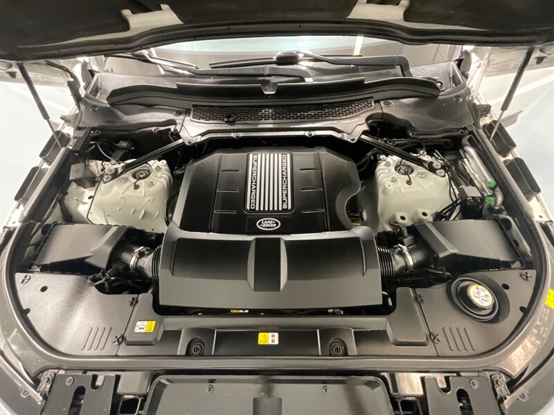 2016 Land Rover Range Rover Sport HSE Sport Utility AWD / V6 Supercharged 3.0L / Panoramic Sunroof / Blind Spot Alert / Heated Leather Seats / Upgraded Black Wheels - Photo 48 - Gladstone, OR 97027