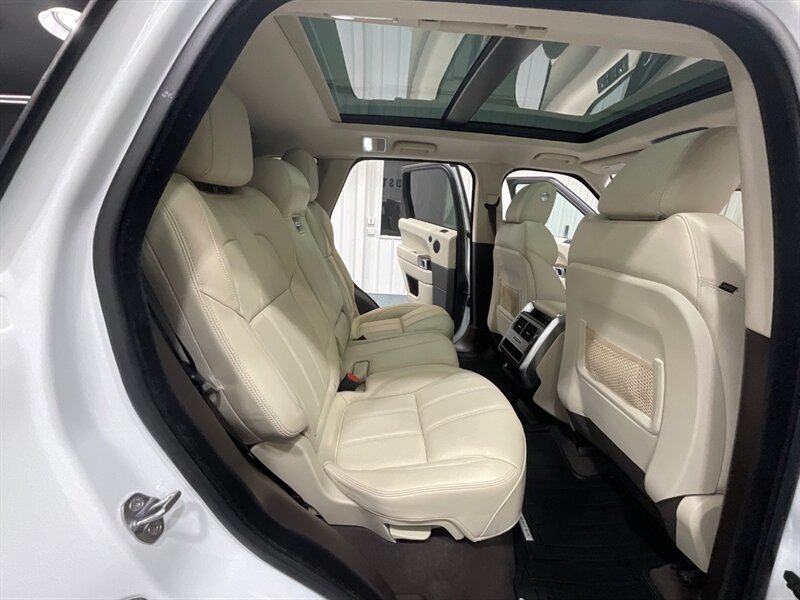 2016 Land Rover Range Rover Sport HSE Sport Utility AWD / V6 Supercharged 3.0L / Panoramic Sunroof / Blind Spot Alert / Heated Leather Seats / Upgraded Black Wheels - Photo 11 - Gladstone, OR 97027