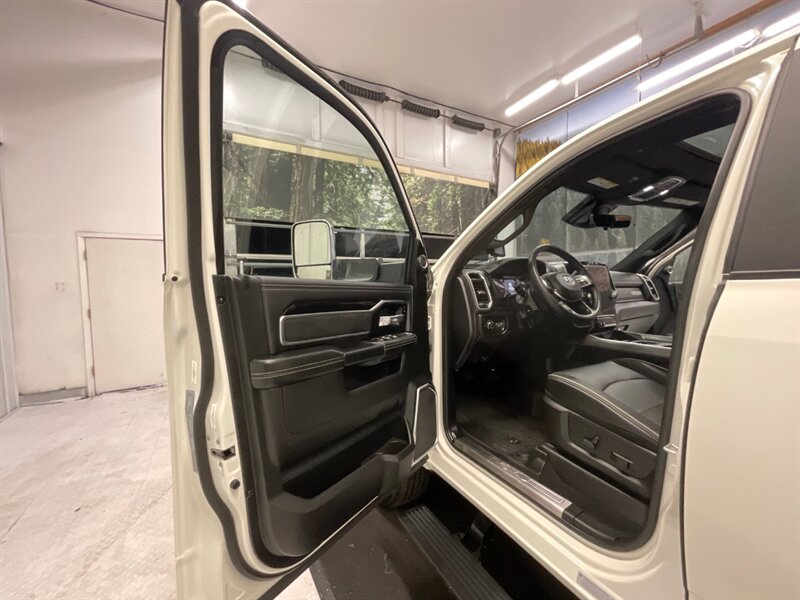 2021 RAM 3500 Laramie Crew Cab 4X4 / 6.7L DIESEL / 3,000 MILES  / LOCAL OREGON TRUCK / Sunroof / Long Bed /LOADED - Photo 12 - Gladstone, OR 97027