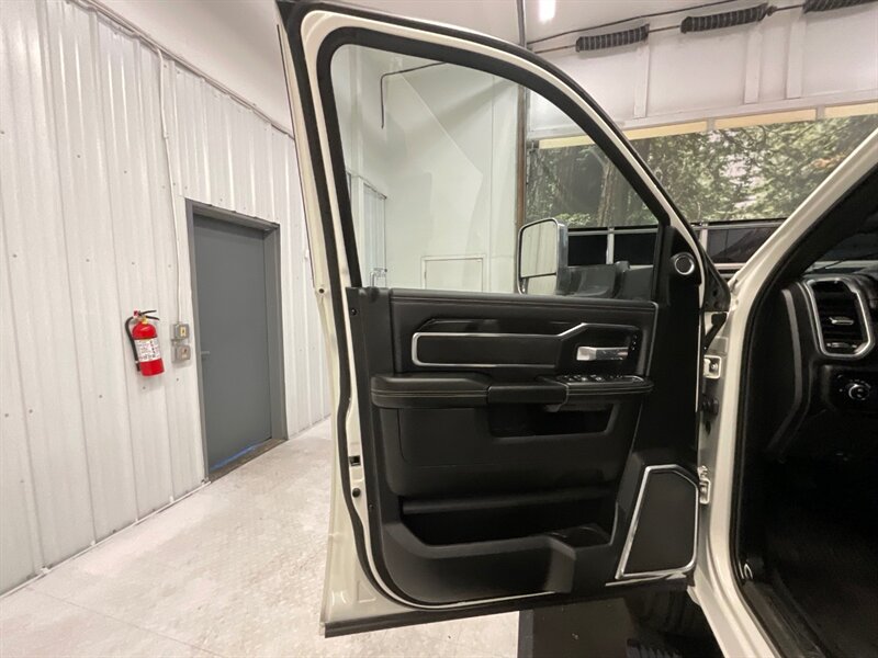 2021 RAM 3500 Laramie Crew Cab 4X4 / 6.7L DIESEL / 3,000 MILES  / LOCAL OREGON TRUCK / Sunroof / Long Bed /LOADED - Photo 30 - Gladstone, OR 97027