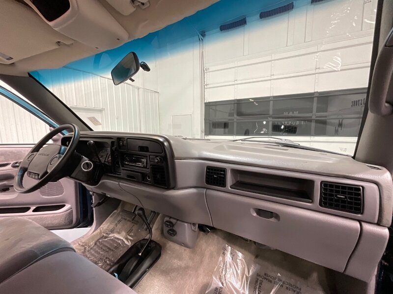1994 Dodge Ram 2500 Laramie SLT Regular Cab 4X4 /5.2L V8/ 51,000 MILES  / ZERO RUST / LONG BED / BRAND NEW TIRES - Photo 34 - Gladstone, OR 97027