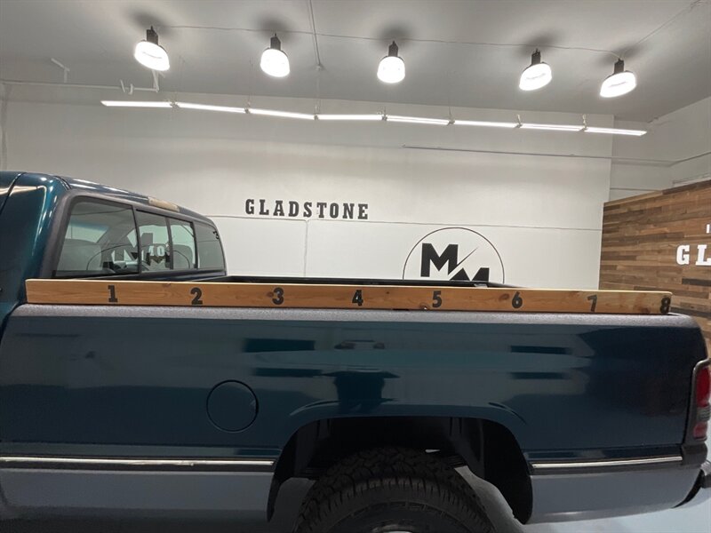 1994 Dodge Ram 2500 Laramie SLT Regular Cab 4X4 /5.2L V8/ 51,000 MILES  / ZERO RUST / LONG BED / BRAND NEW TIRES - Photo 9 - Gladstone, OR 97027