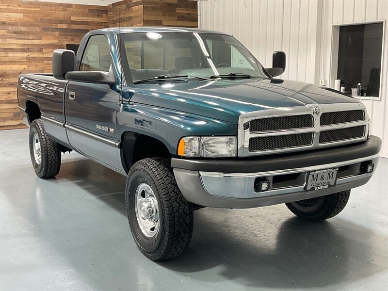 1994 Dodge Ram 2500 Laramie SLT Regular Cab 4X4 /5.2L V8/ 51,000 MILES  / ZERO RUST / LONG BED / BRAND NEW TIRES - Photo 2 - Gladstone, OR 97027