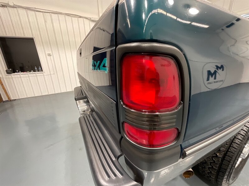 1994 Dodge Ram 2500 Laramie SLT Regular Cab 4X4 /5.2L V8/ 51,000 MILES  / ZERO RUST / LONG BED / BRAND NEW TIRES - Photo 29 - Gladstone, OR 97027