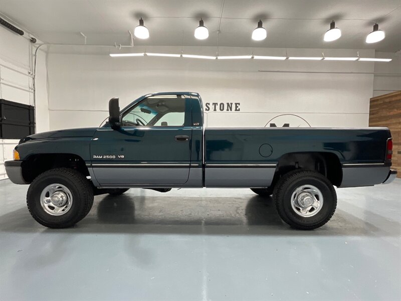 1994 Dodge Ram 2500 Laramie SLT Regular Cab 4X4 /5.2L V8/ 51,000 MILES  / ZERO RUST / LONG BED / BRAND NEW TIRES - Photo 3 - Gladstone, OR 97027