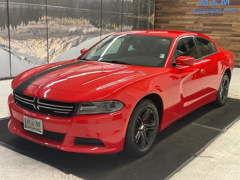 2017 Dodge Charger SE Sedan / V6 / 8-Speed Transmission /Remote Start  / LOCAL OREGON CAR / 48K Miles - Photo 1 - Gladstone, OR 97027