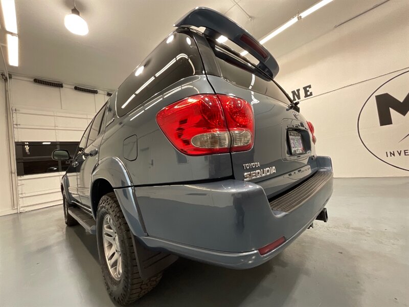 2007 Toyota Sequoia Limited 4X4 / 4.7L V8 / 3RD SEAT / FRSH TIMNG BELT  Leather w. Heated Seats / FRESH TIMING BELT SERVICE DONE - Photo 54 - Gladstone, OR 97027