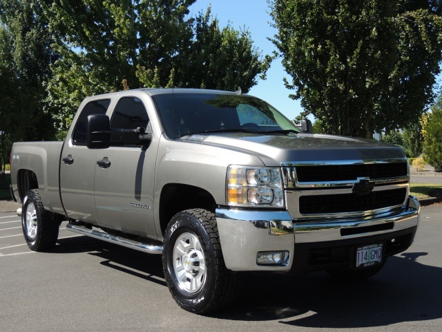 2009 Chevrolet Silverado 2500 LT / Crew Cab / 4X4 / DURAMAX DIESEL ...