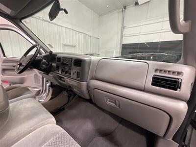 2001 Ford F-350 XLT Regular Cab 4X4 7.3L DIESEL / 73,000 MILES  / Long Bed / BRAND NEW TIRES / 1-TON SRW - Photo 15 - Gladstone, OR 97027