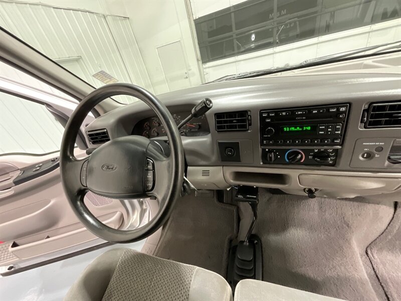 2001 Ford F-350 XLT Regular Cab 4X4 / 7.3L DIESEL / 72,000 MILES  / Long Bed / SRW / Brand New Tires / ZERO RUST - Photo 13 - Gladstone, OR 97027