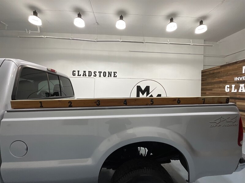 2001 Ford F-350 XLT Regular Cab 4X4 / 7.3L DIESEL / 72,000 MILES  / Long Bed / SRW / Brand New Tires / ZERO RUST - Photo 9 - Gladstone, OR 97027