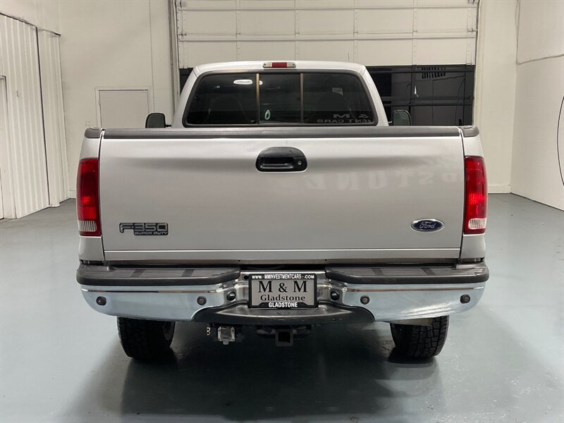 2001 Ford F-350 XLT Regular Cab 4X4 / 7.3L DIESEL / 72,000 MILES  / Long Bed / SRW / Brand New Tires / ZERO RUST - Photo 6 - Gladstone, OR 97027