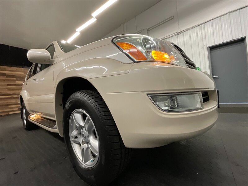 2003 Lexus GX 470 Sport Utility 4X4 / 3RD ROW / 128,000 MILES   - Photo 10 - Gladstone, OR 97027