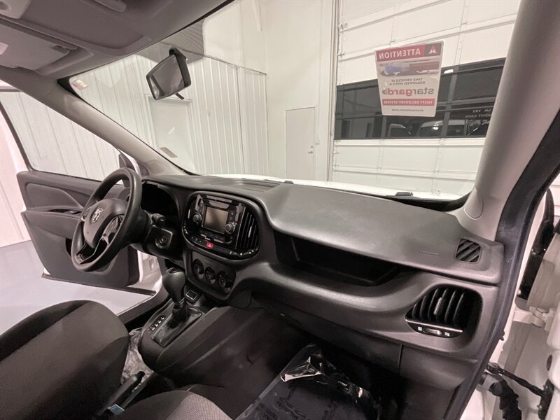 2019 RAM ProMaster City Tradesman CARGO VAN / 4-Door / 1-OWNER / 92K MILES  / Backup Camera - Photo 17 - Gladstone, OR 97027