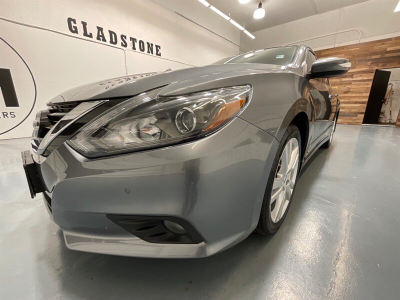 2017 Nissan Altima 3.5 SL / LOCAL  Excel Cond / 30,000 MILES   - Photo 33 - Gladstone, OR 97027