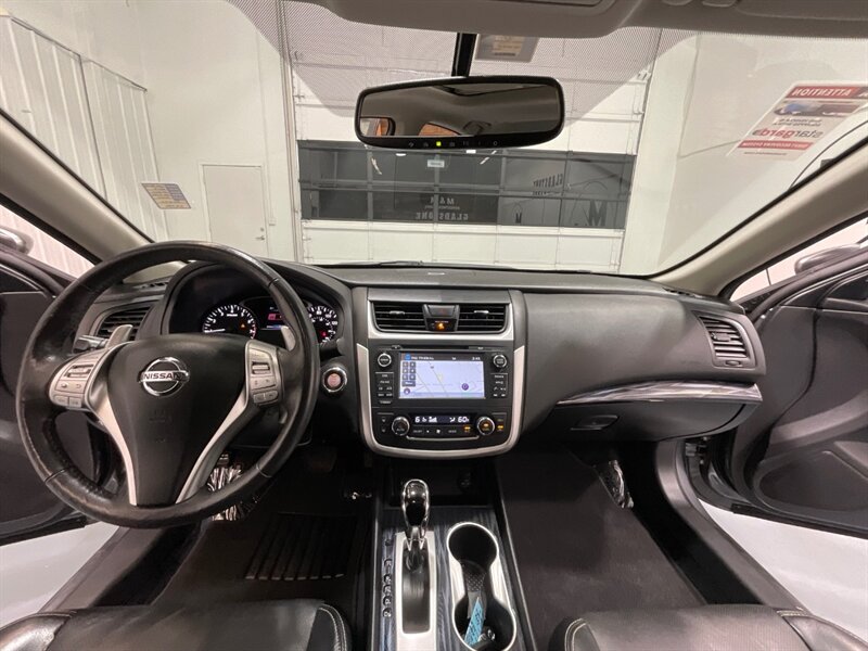 2017 Nissan Altima 3.5 SL / LOCAL  Excel Cond / 30,000 MILES   - Photo 49 - Gladstone, OR 97027