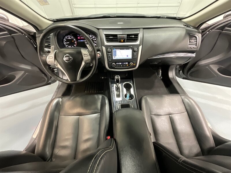 2017 Nissan Altima 3.5 SL / LOCAL  Excel Cond / 30,000 MILES   - Photo 18 - Gladstone, OR 97027