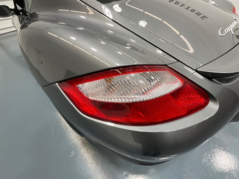 2007 Porsche Cayman S Coupe 2Dr / 6-SPEED / Sport Chrono/ 50K MILES  / Leather & Navigation - Photo 28 - Gladstone, OR 97027