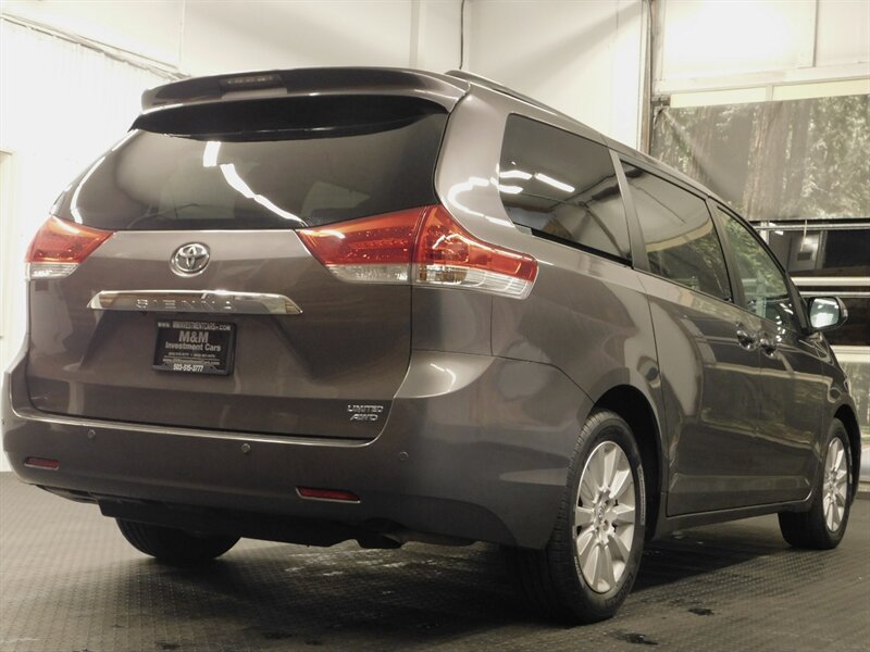 2013 Toyota Sienna Limited 7-Passenger   - Photo 8 - Gladstone, OR 97027