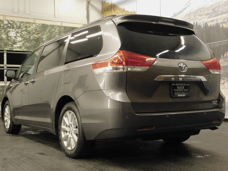 2013 Toyota Sienna Limited 7-Passenger   - Photo 7 - Gladstone, OR 97027