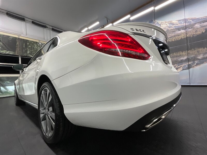 2015 Mercedes-Benz C 300 4MATIC AWD / L   - Photo 12 - Gladstone, OR 97027