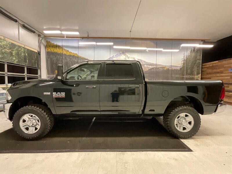 2017 RAM 2500 Tradesman Crew Cab 4X4 / 6.4L V8 HEMI / 1-OWNER  / LEVELED w. BRAND NEW 35 " MUD TIRES / Backup Camera / 1-OWNER / RUST FREE / 78,000 MILES - Photo 3 - Gladstone, OR 97027